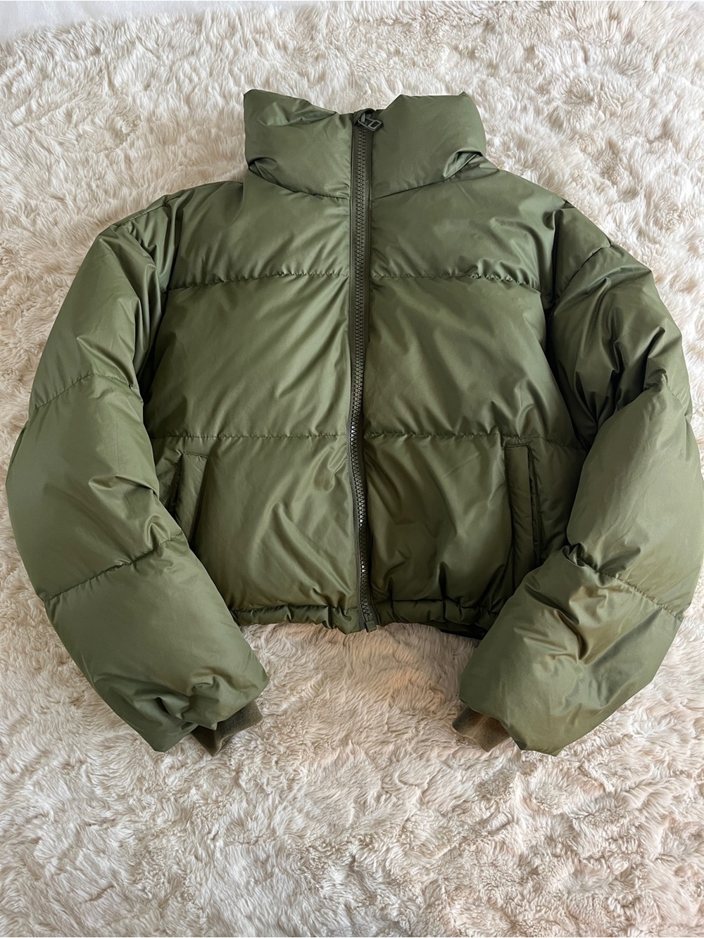 Oak + Fort Olive Down Cropped Puffer Jacket XS